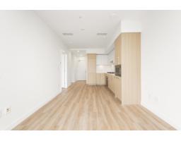 301 9675 King George Boulevard, Surrey, BC V3T0T7 Photo 10