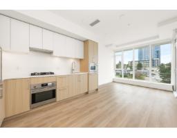 301 9675 King George Boulevard, Surrey, BC V3T0T7 Photo 13