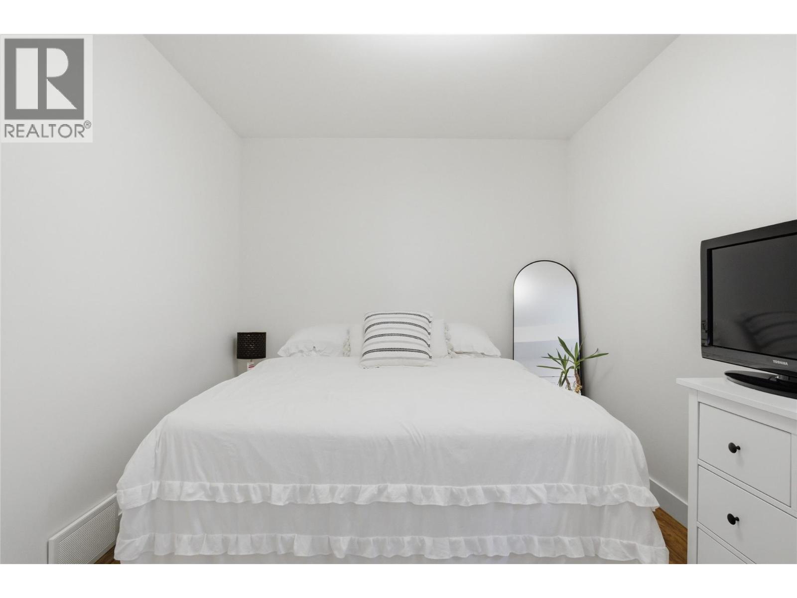 1568 Emerald Drive - 17