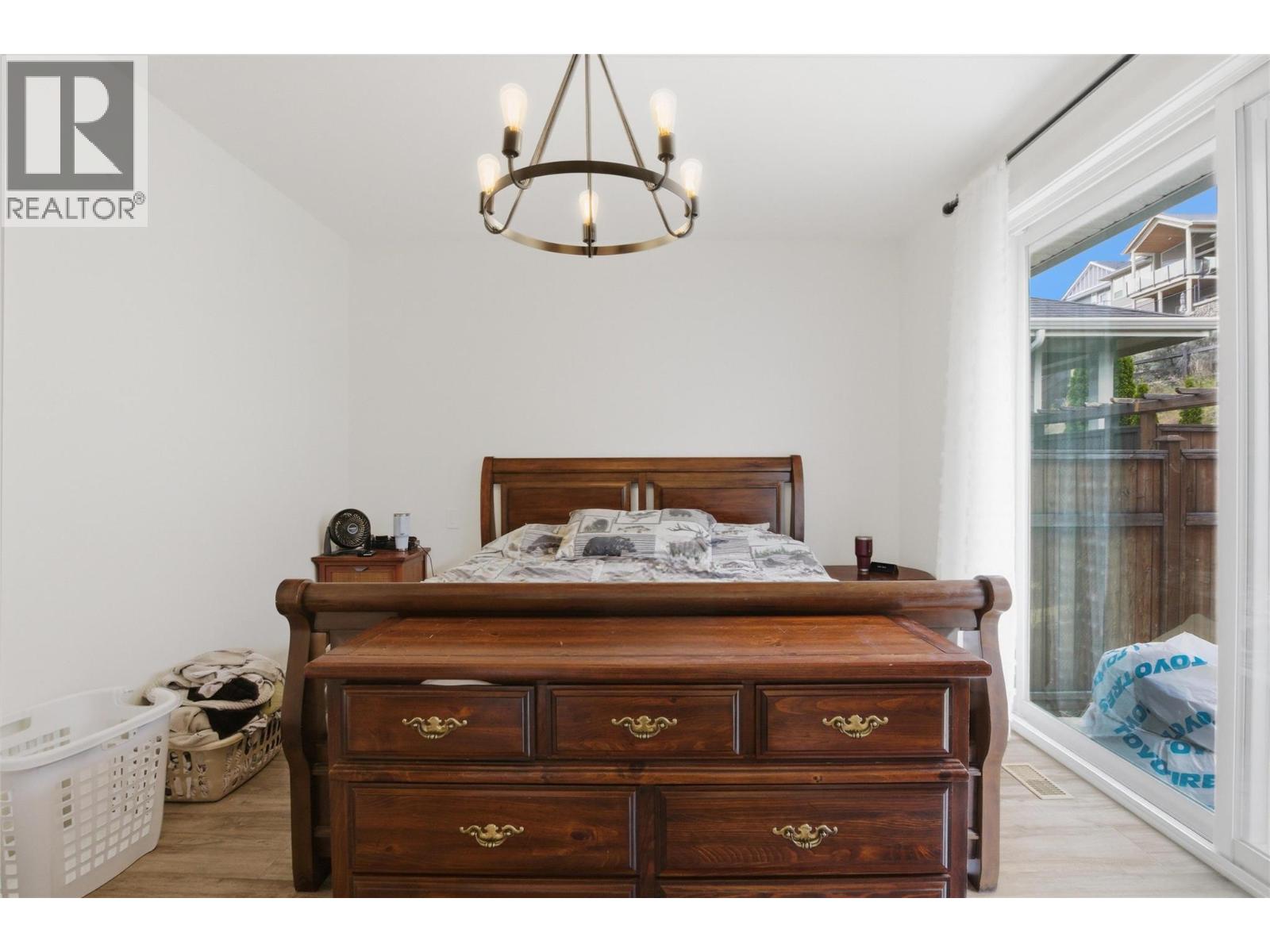 1568 Emerald Drive - Image 25