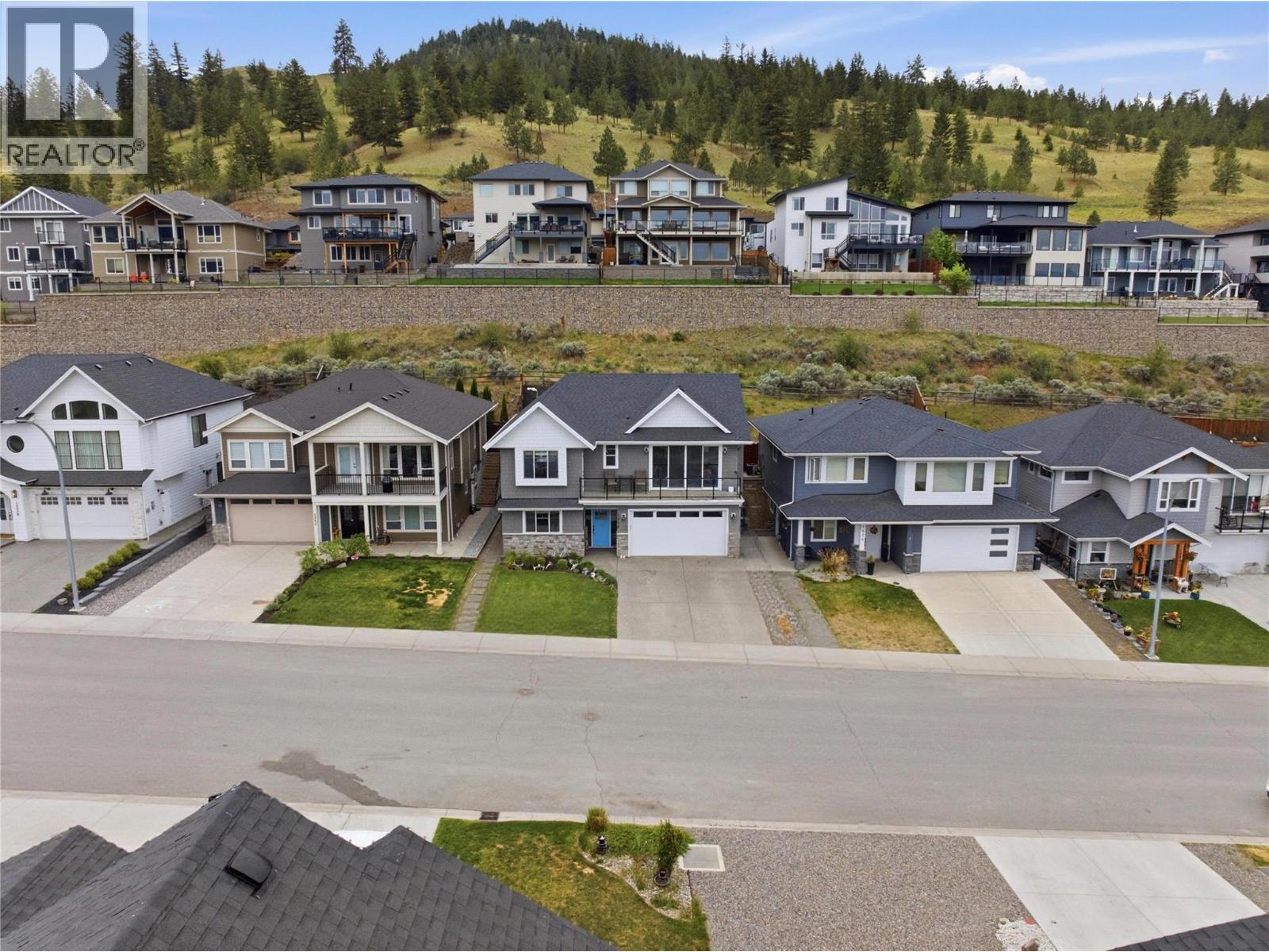 1568 Emerald Drive - Image 39