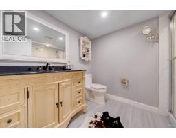 3870 Emerald Drive, North Vancouver, BC V7R3B8 Photo 28