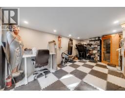 3870 Emerald Drive, North Vancouver, BC V7R3B8 Photo 37