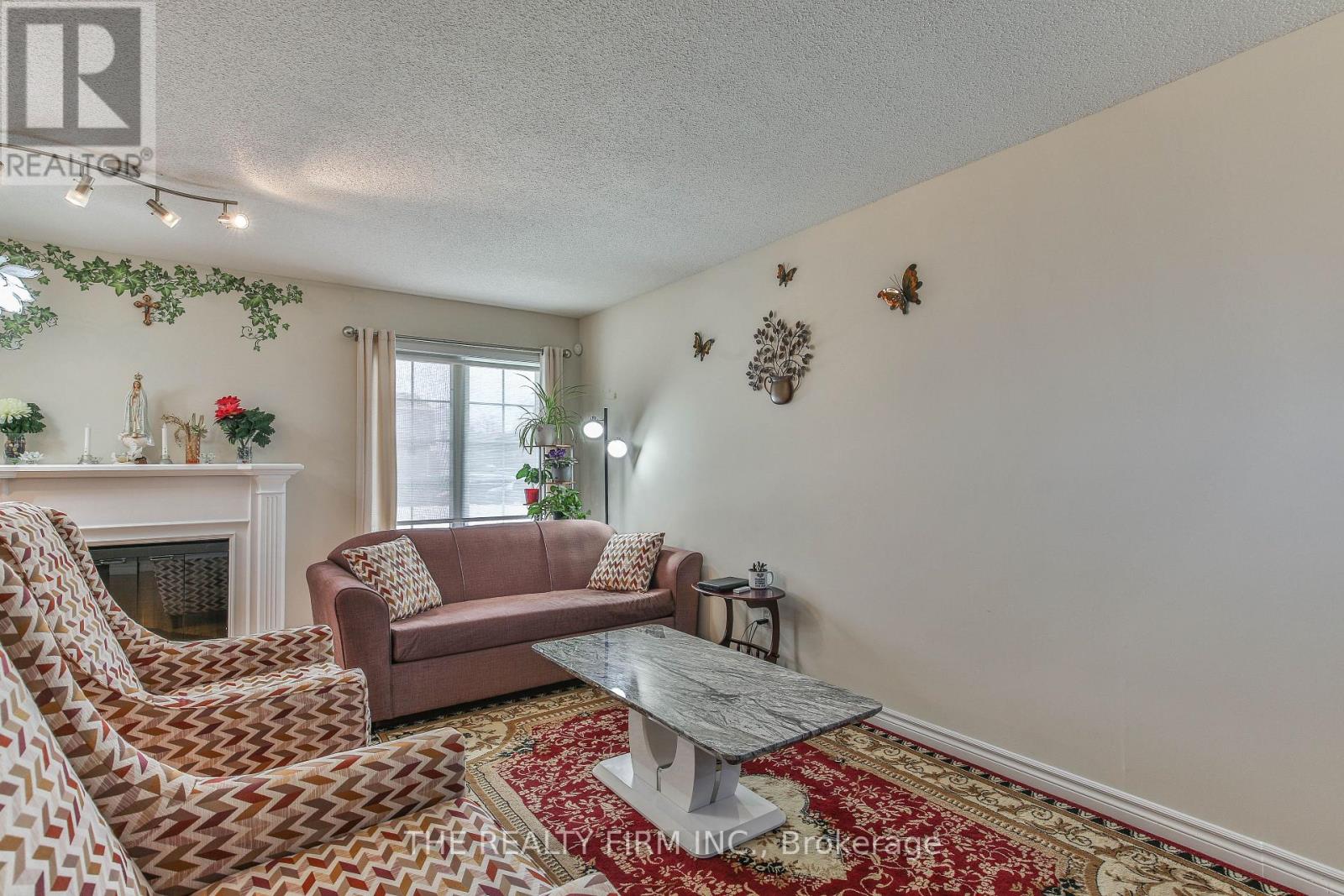 #11 100 STROUD CRESCENT - 8