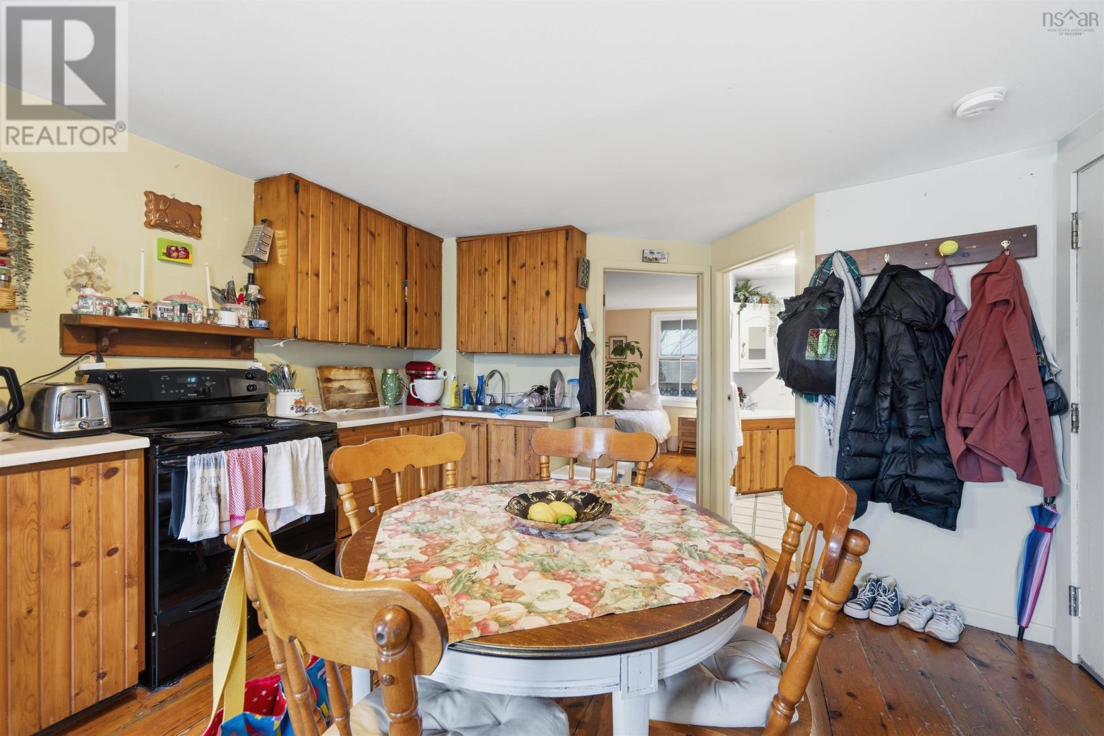 2126 Creighton Street - 21