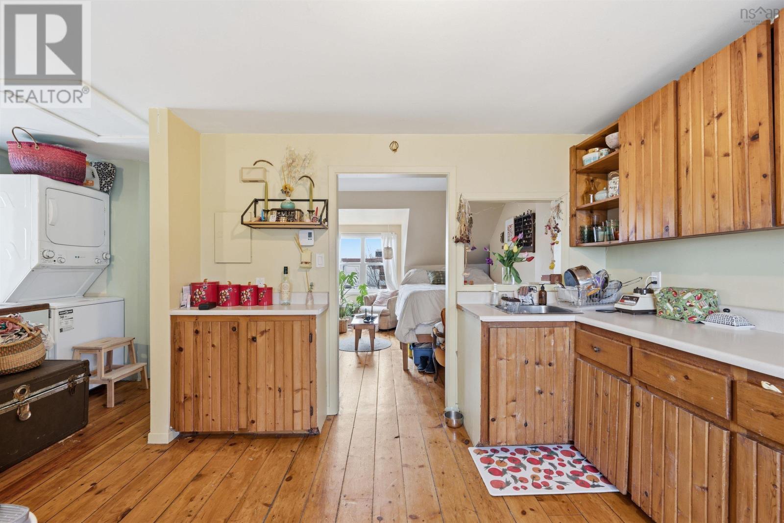 2126 Creighton Street - 19