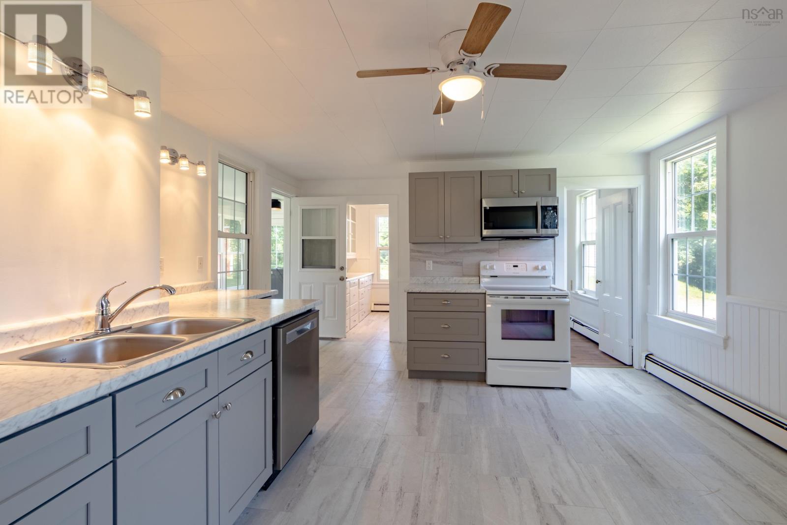 691 Bear Cove Road - 14