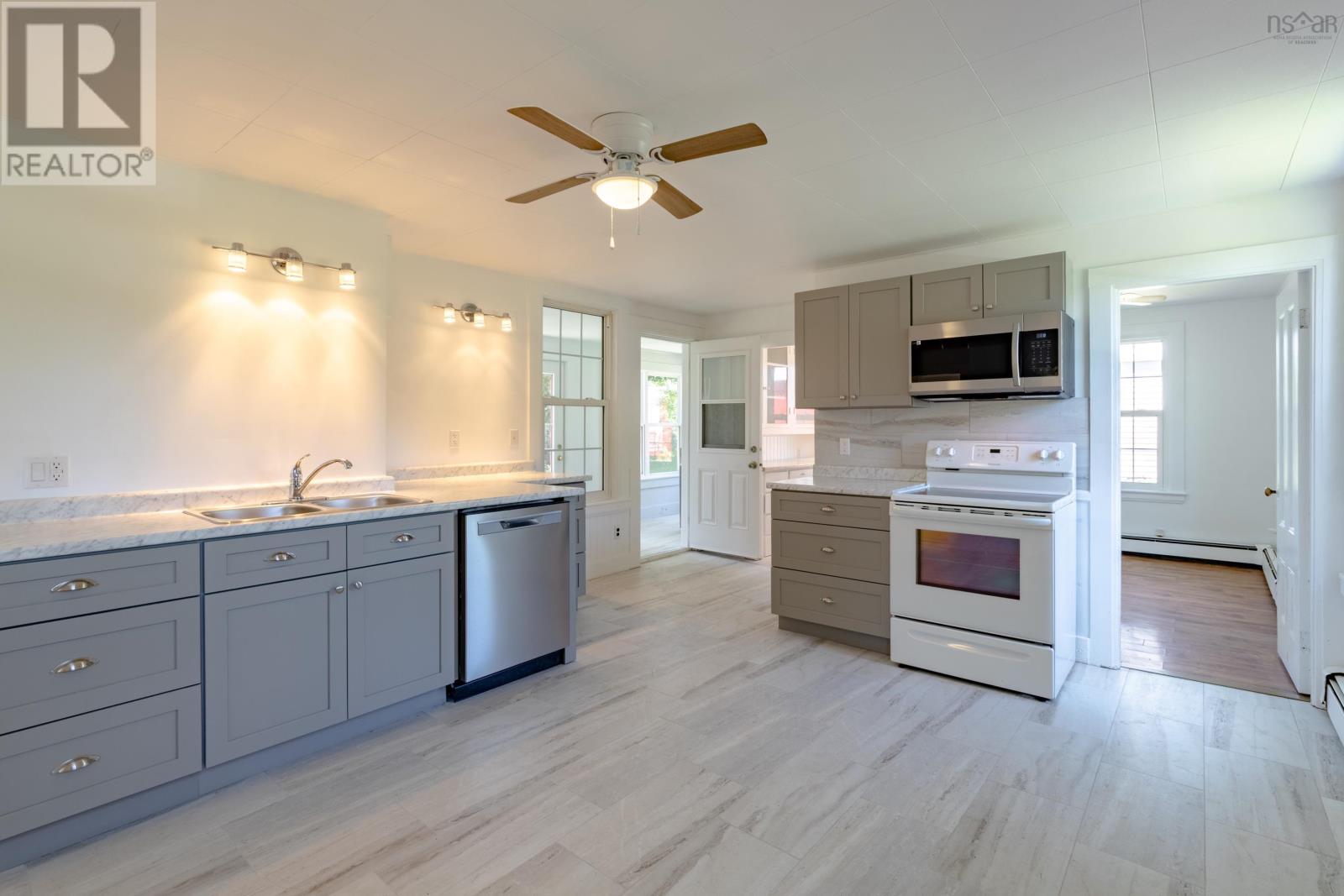 691 Bear Cove Road - 17