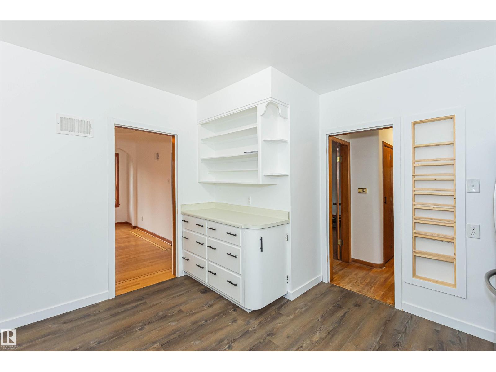 8935 120 ST NW - 16