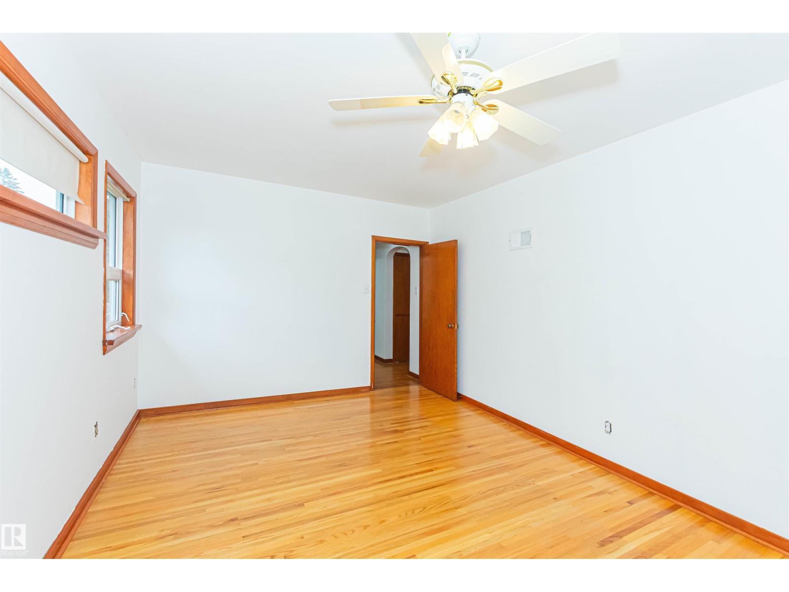 8935 120 ST NW - 25