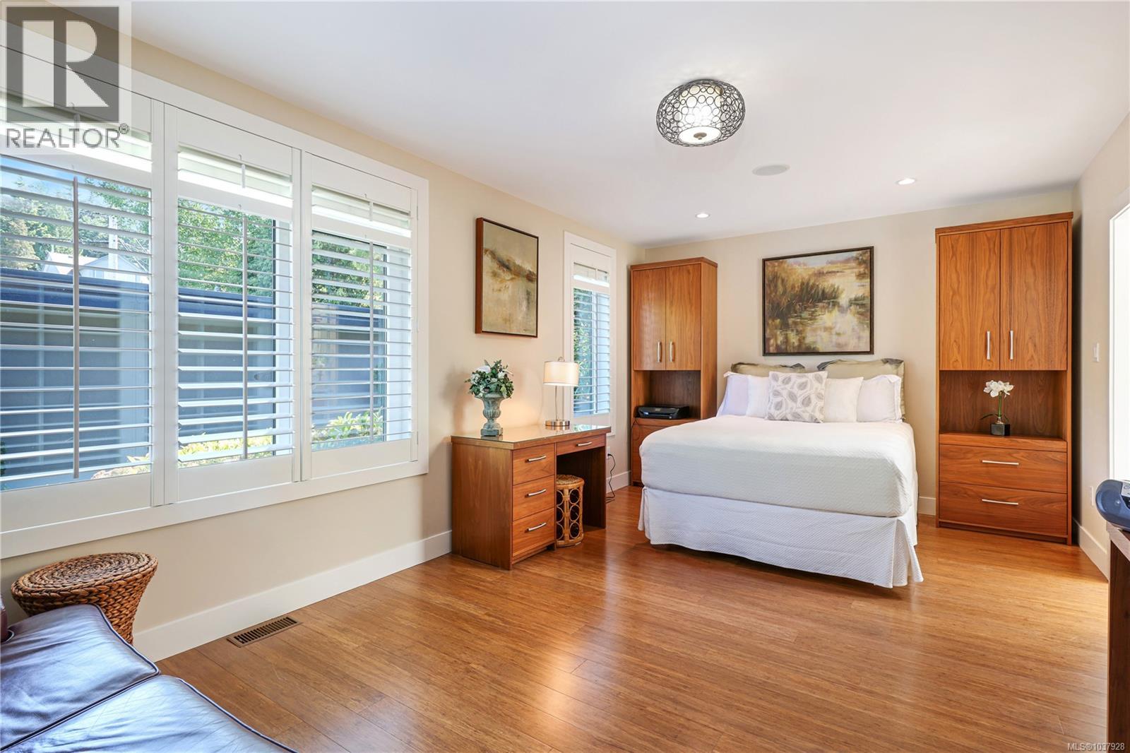 311 Poplar Ave - 40