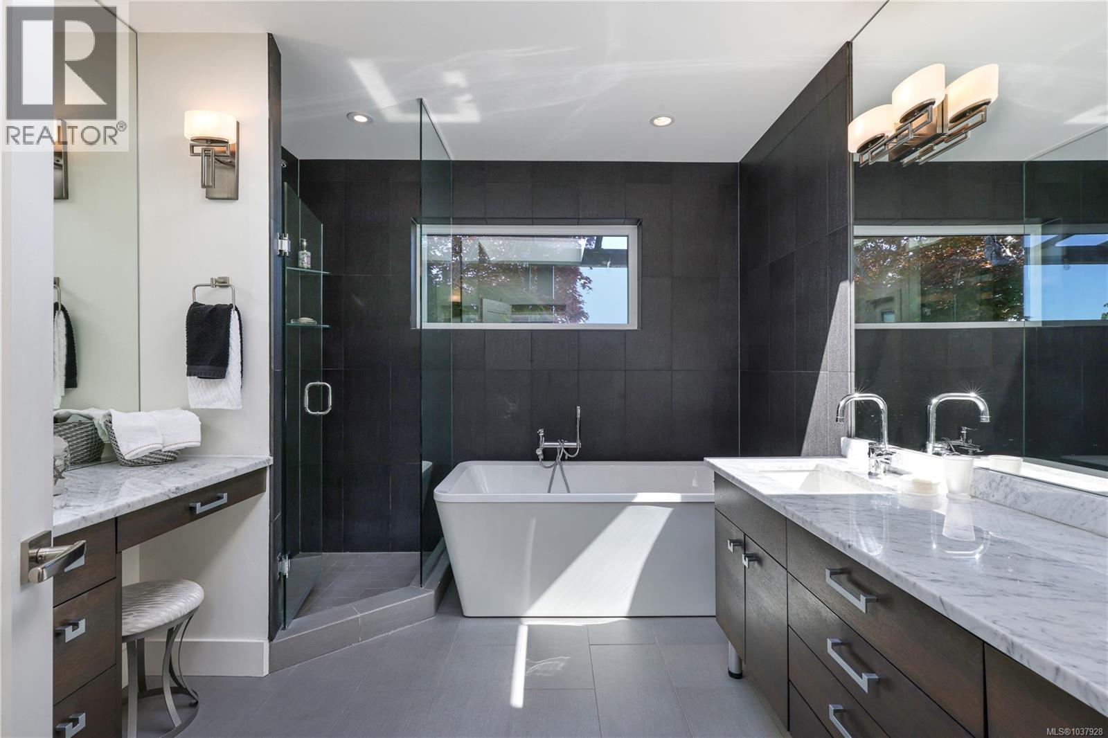 311 Poplar Ave - 39