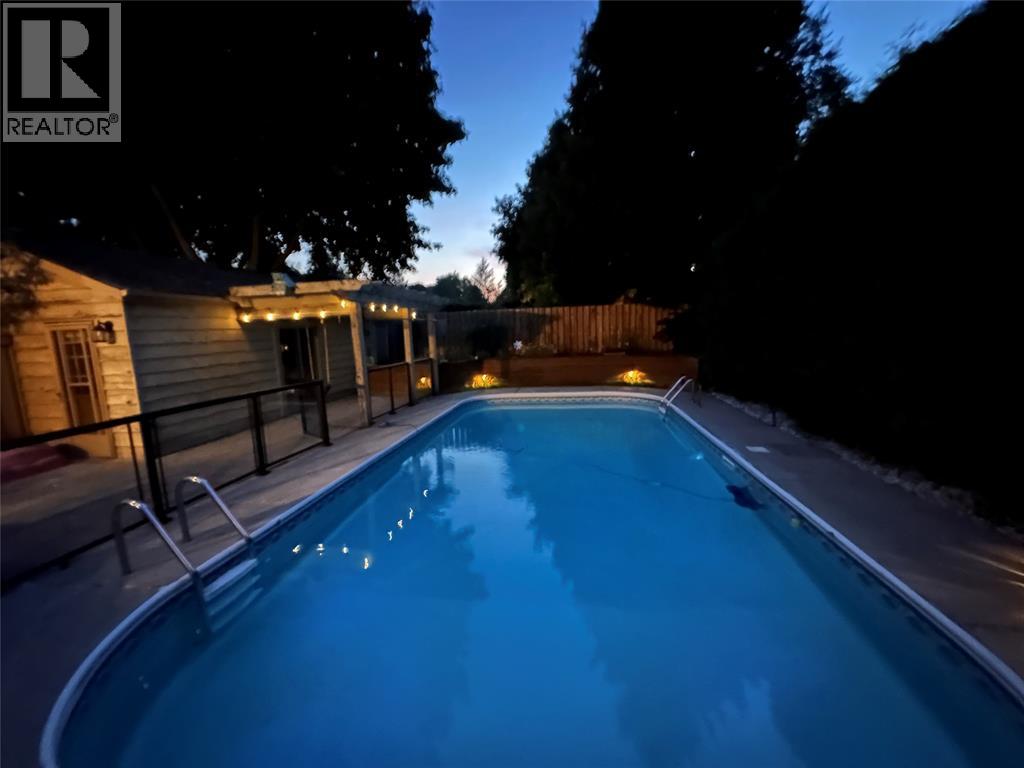 768 Grenfell DRIVE - 47