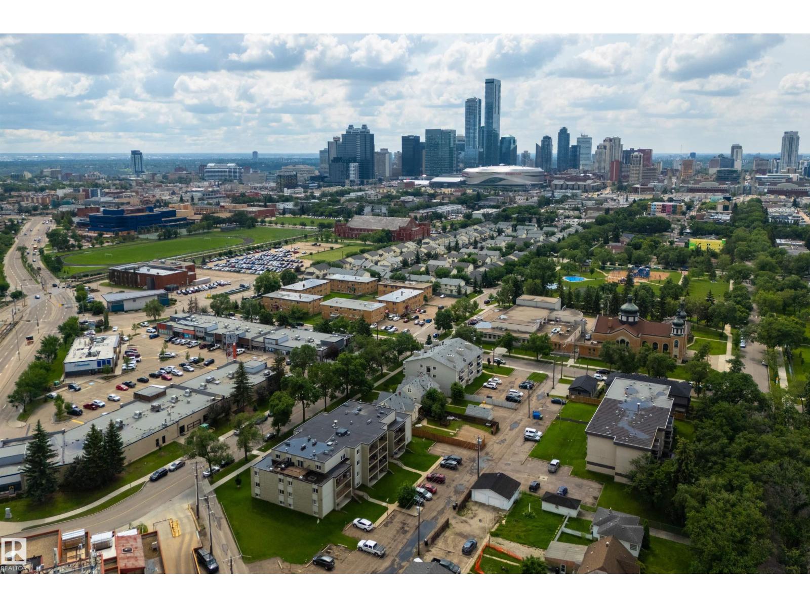 #204 11026 106 ST NW - 22
