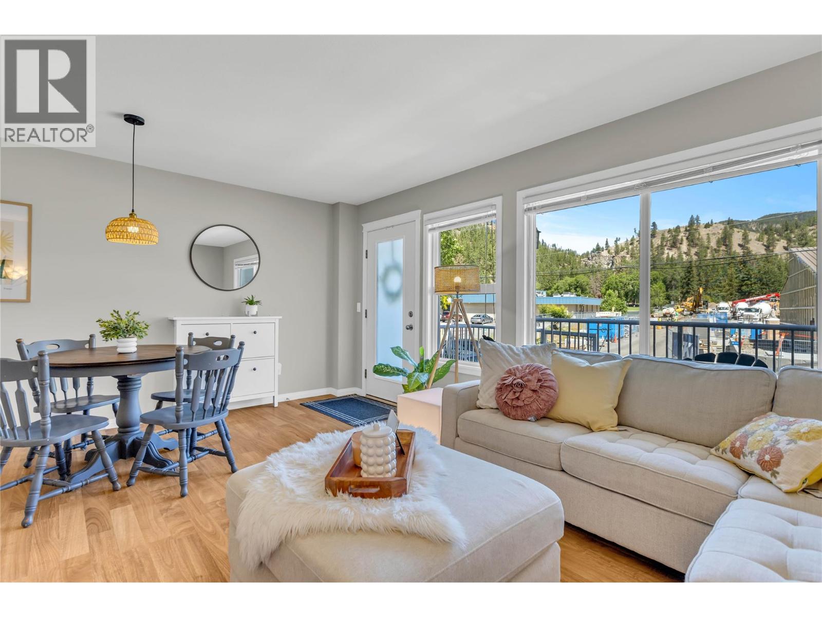 #103 5460 CLEMENTS Crescent - 1