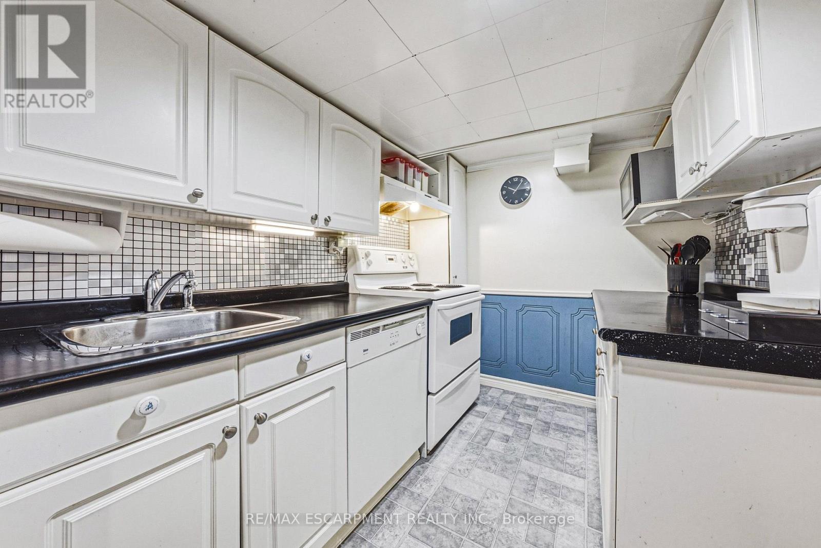 2345 GIBBON STREET - 24