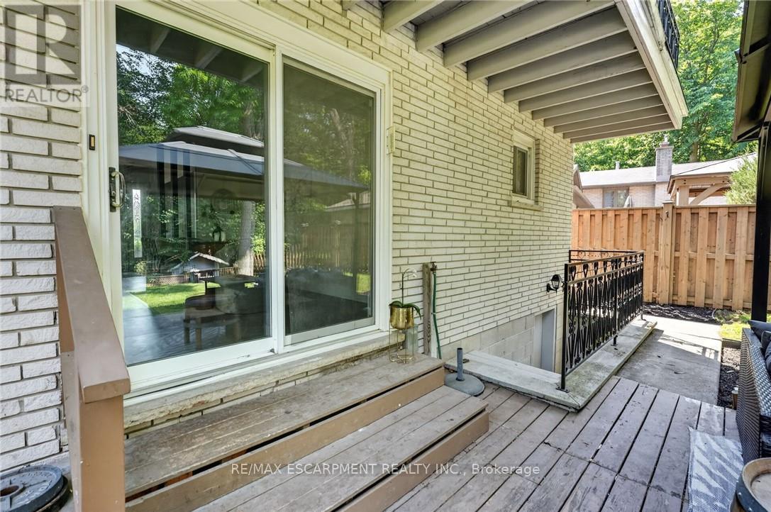 9 LESLIE DRIVE - 38