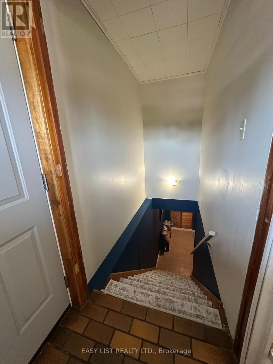 7 FITZ AVENUE - 15