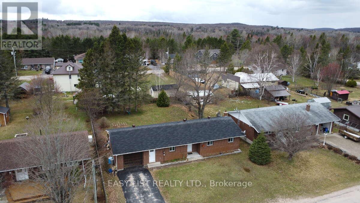 7 FITZ AVENUE - 25