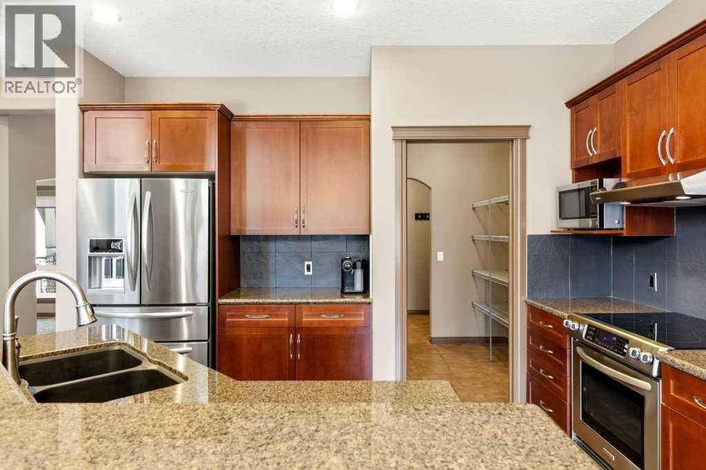 23 Aspen Stone Crescent SW - 15