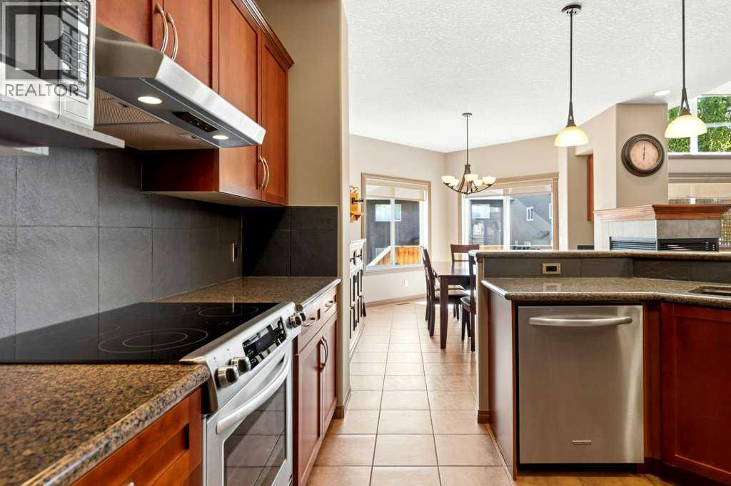 23 Aspen Stone Crescent SW - 19