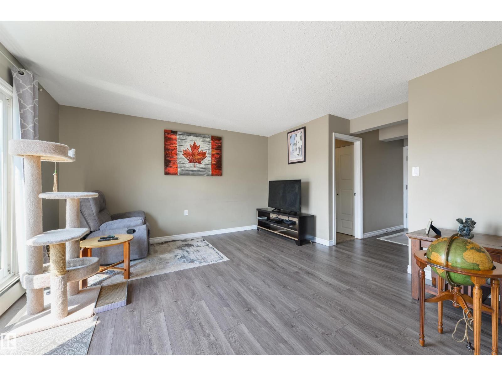 #401 11026 106 ST NW - 12