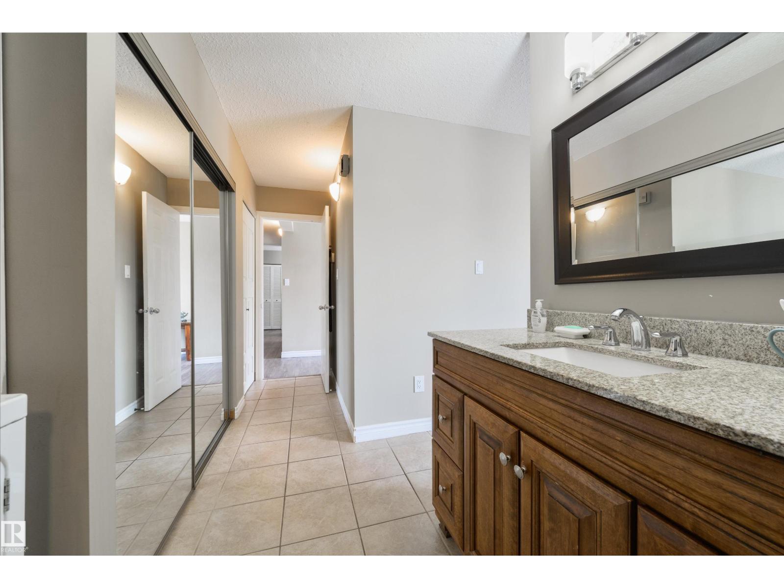 #401 11026 106 ST NW - 19