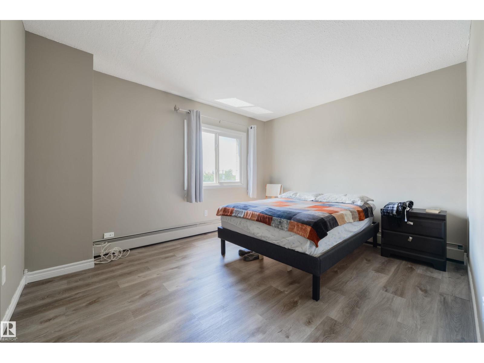 #401 11026 106 ST NW - 23