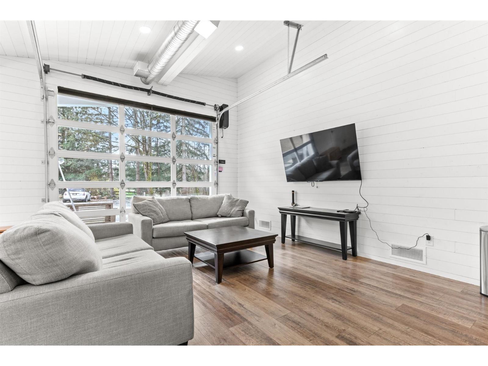 7025 HESSLEA CRESCENT, Abbotsford