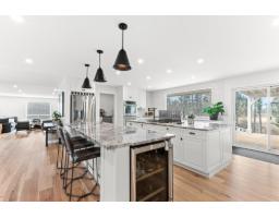 7025 Hesslea Crescent, Abbotsford, BC V4X2C2 Photo 9