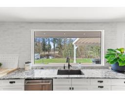 7025 Hesslea Crescent, Abbotsford, BC V4X2C2 Photo 12