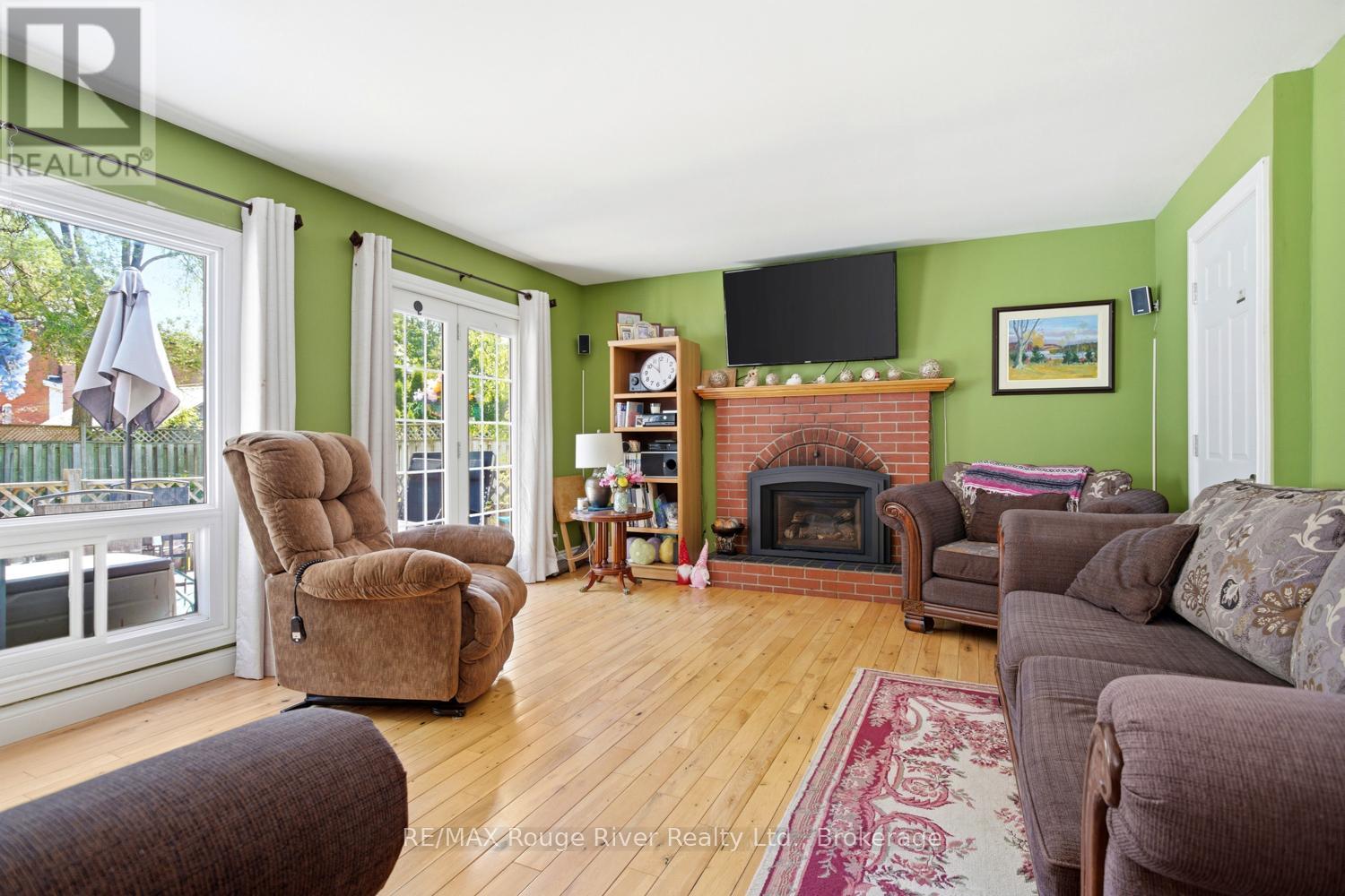111 LINGHAM STREET - 22