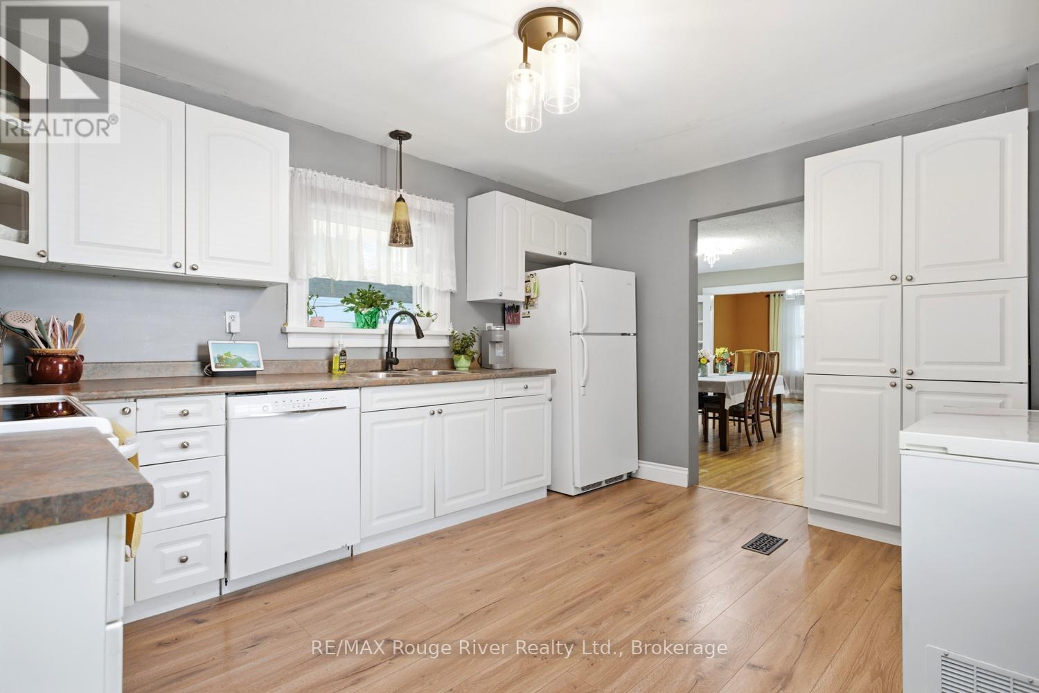 111 LINGHAM STREET - 5