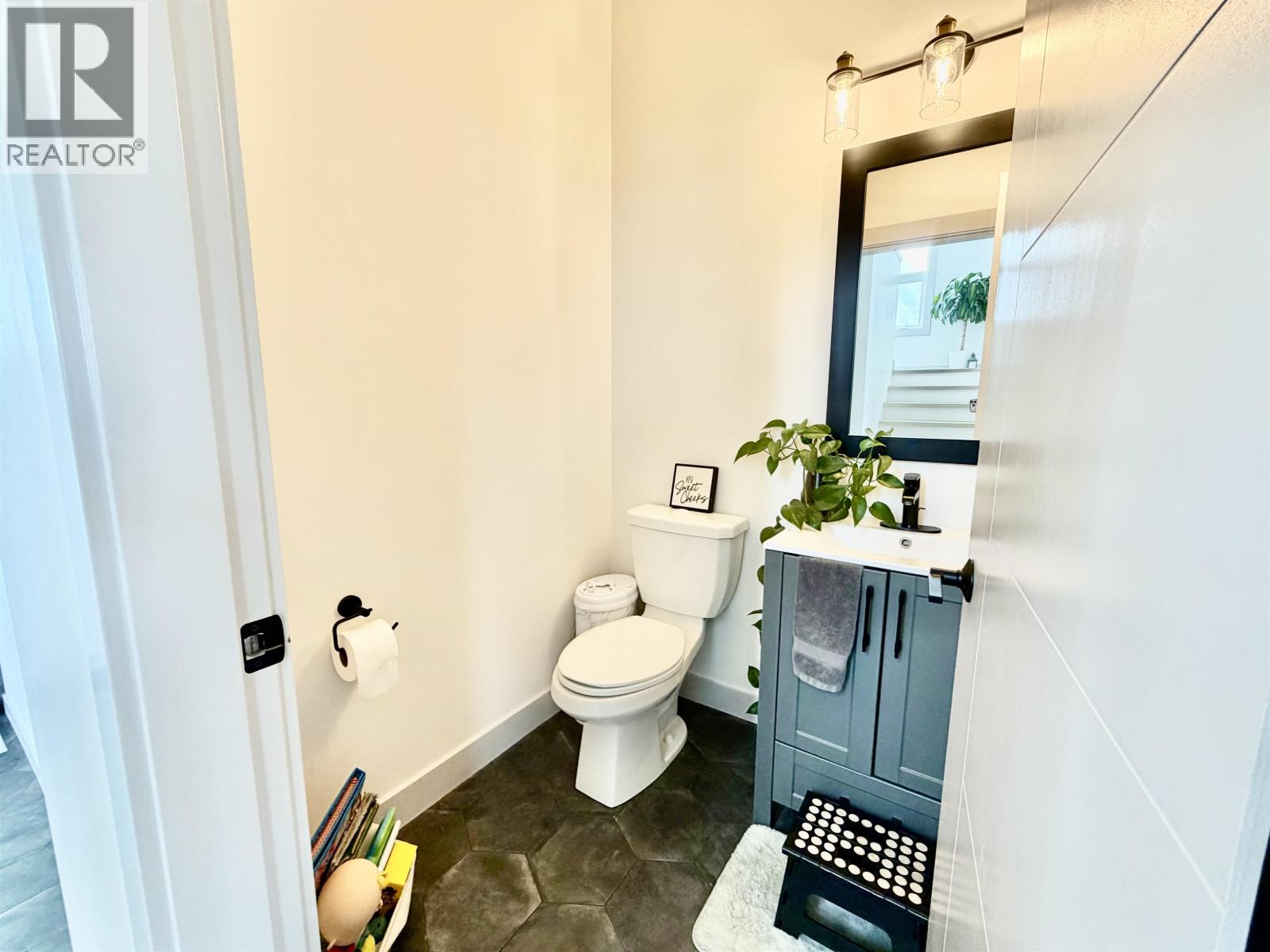 8107 81A STREET - 15