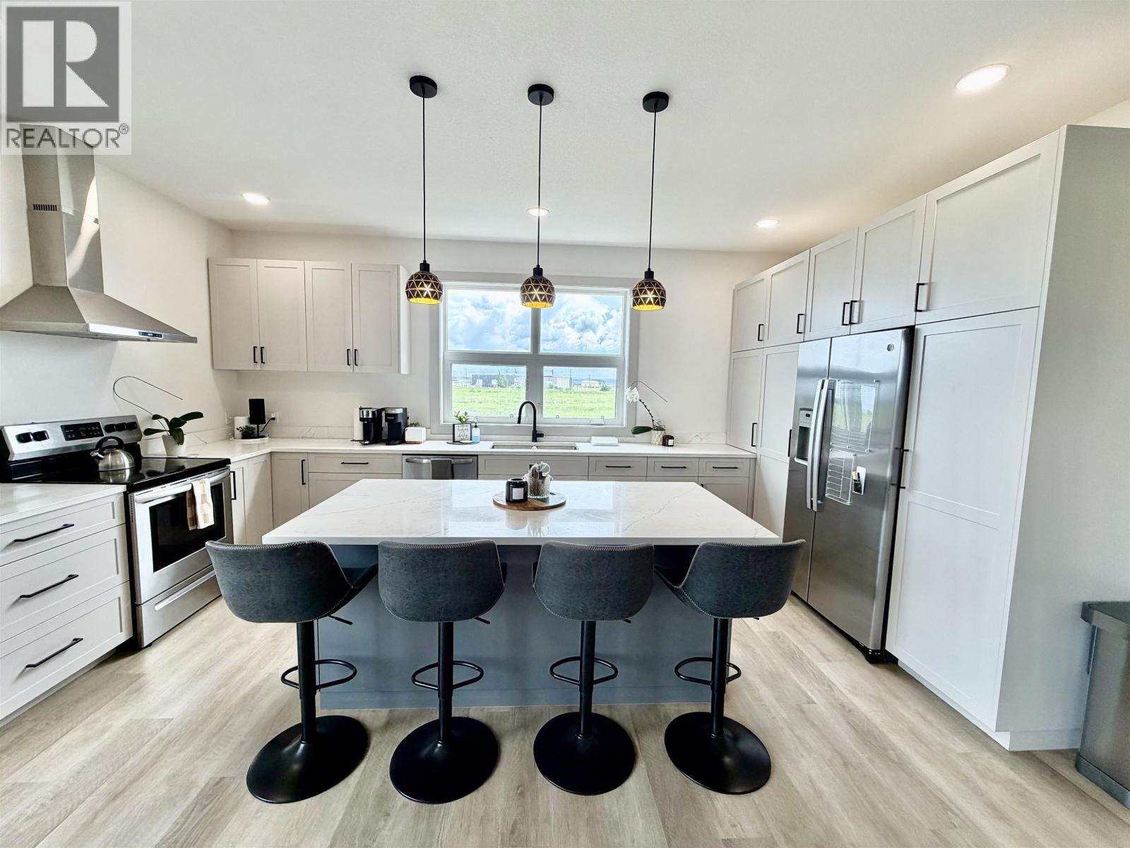 8107 81A STREET - 10