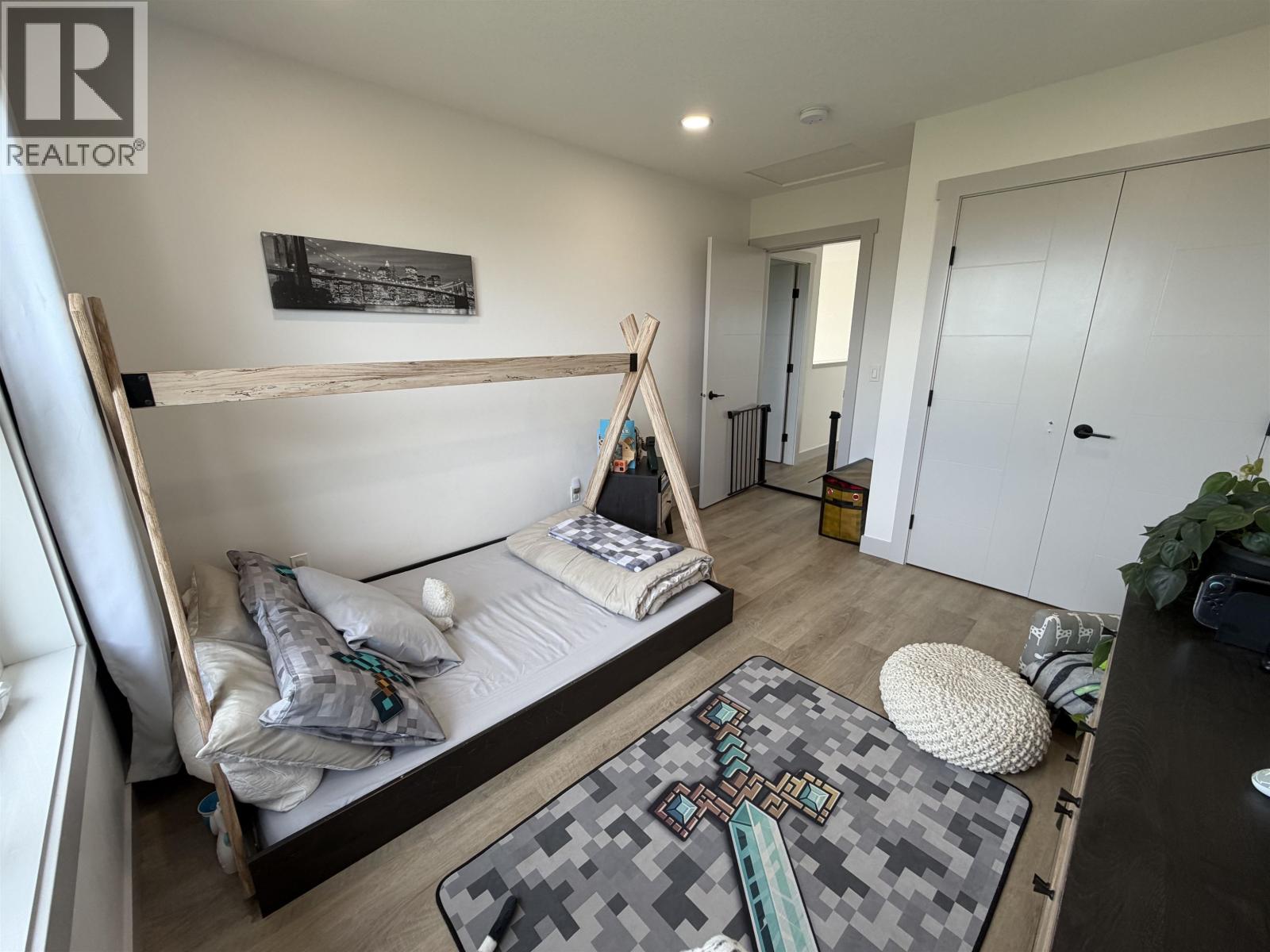 8107 81A STREET - 31