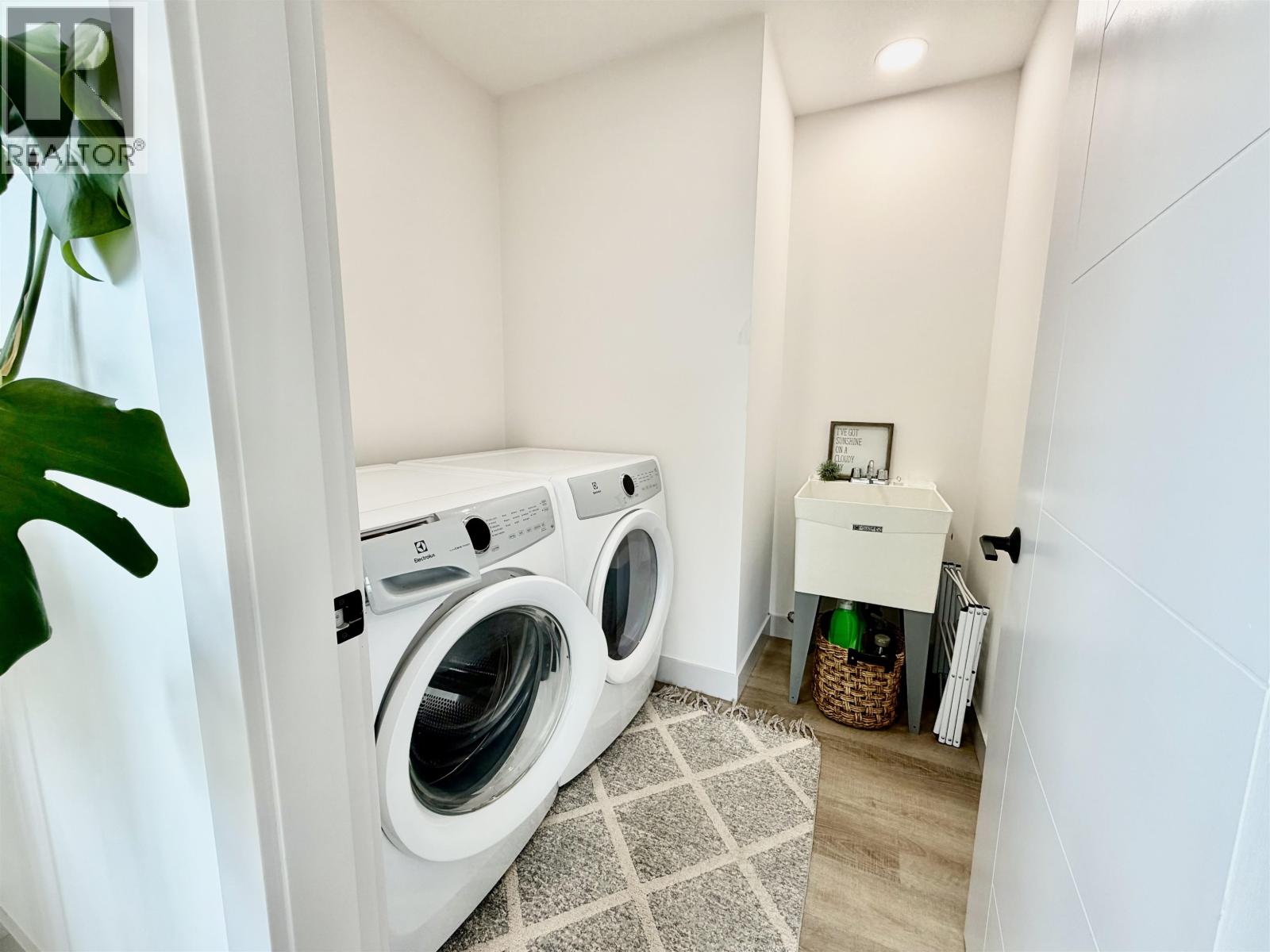 8107 81A STREET - 18