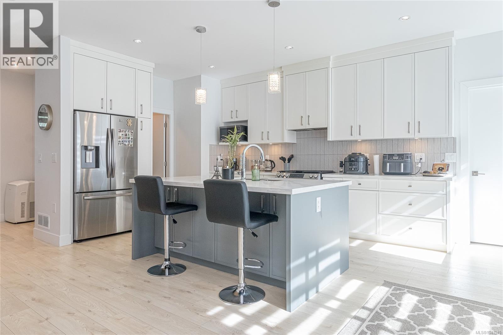 1953 Farleigh Way - 8