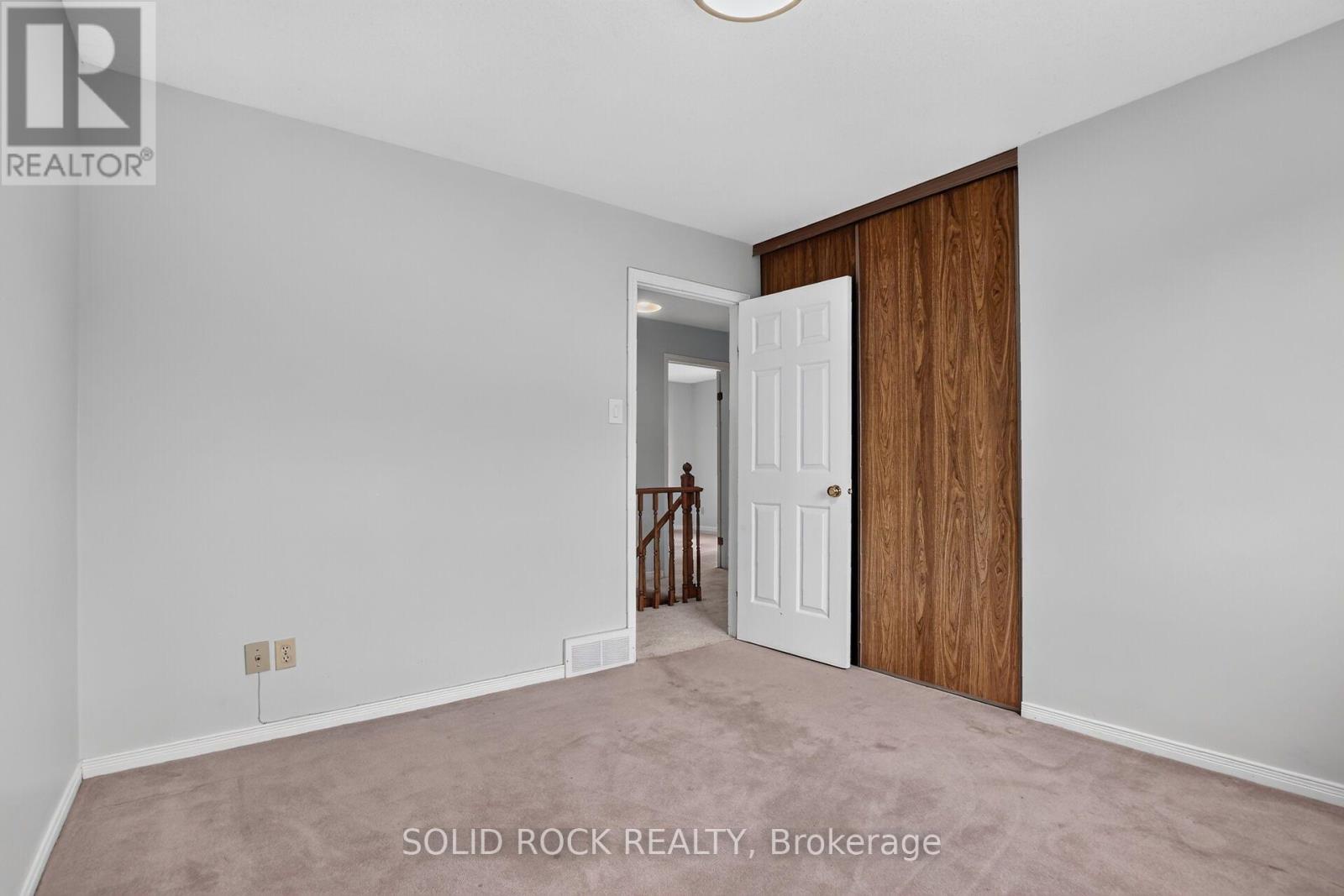 54 HUNTSMAN CRESCENT - 24
