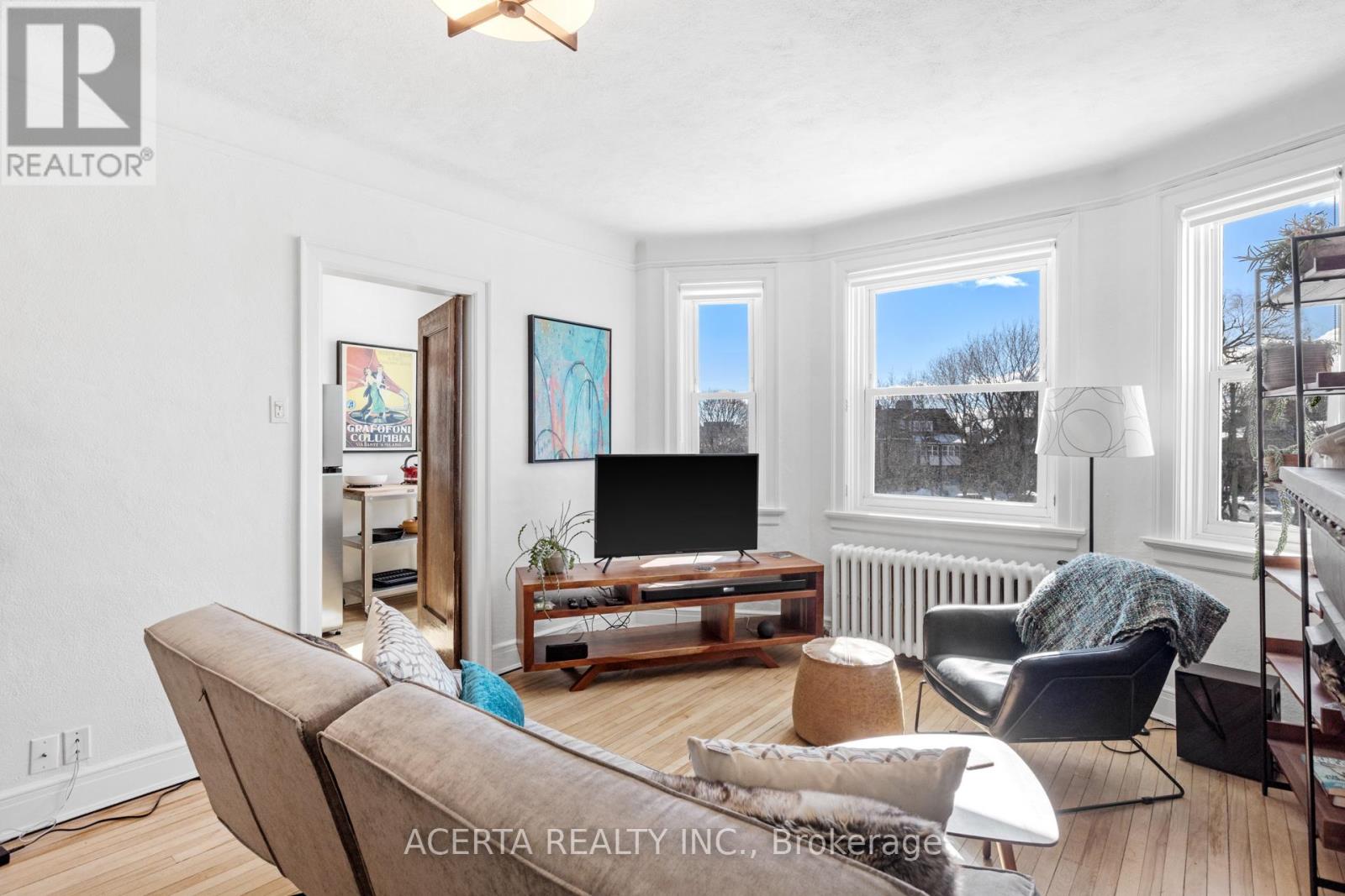 26 – 612 BANK STREET, Ottawa. Luxury613. By Peter Sagos - Image 16