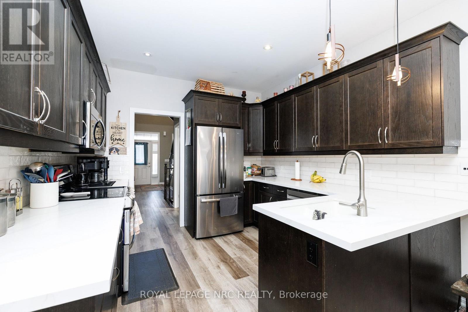 12 WILFRID LAURIER CRESCENT - Image 10