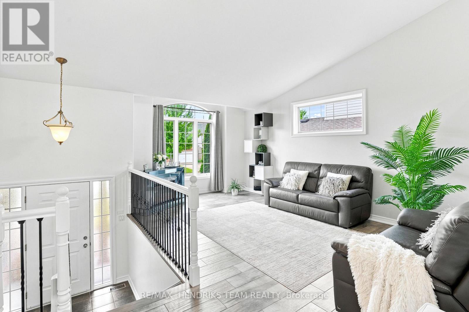 7032 KELLY DRIVE - 4