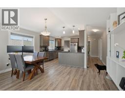 Kitchen - 28 Huth Avenue, Penticton, BC V2A7S8 Photo 13