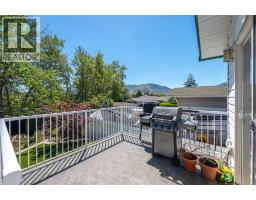 28 Huth Avenue, Penticton, BC V2A7S8 Photo 37