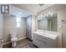 28 Huth Avenue, Penticton, BC V2A7S8 Photo 34
