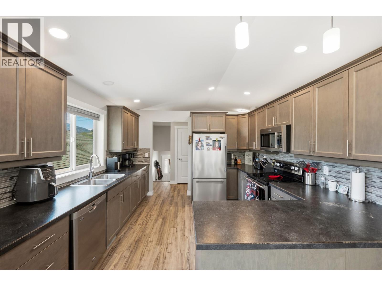 28 Huth Avenue - 3