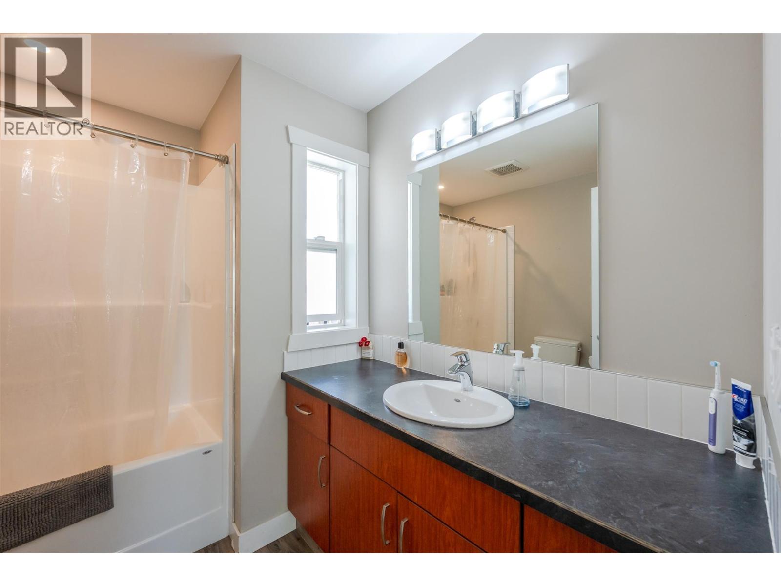 28 Huth Avenue - 5