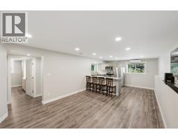 3pc Bathroom - 28 Huth Avenue, Penticton, BC V2A7S8 Photo 6