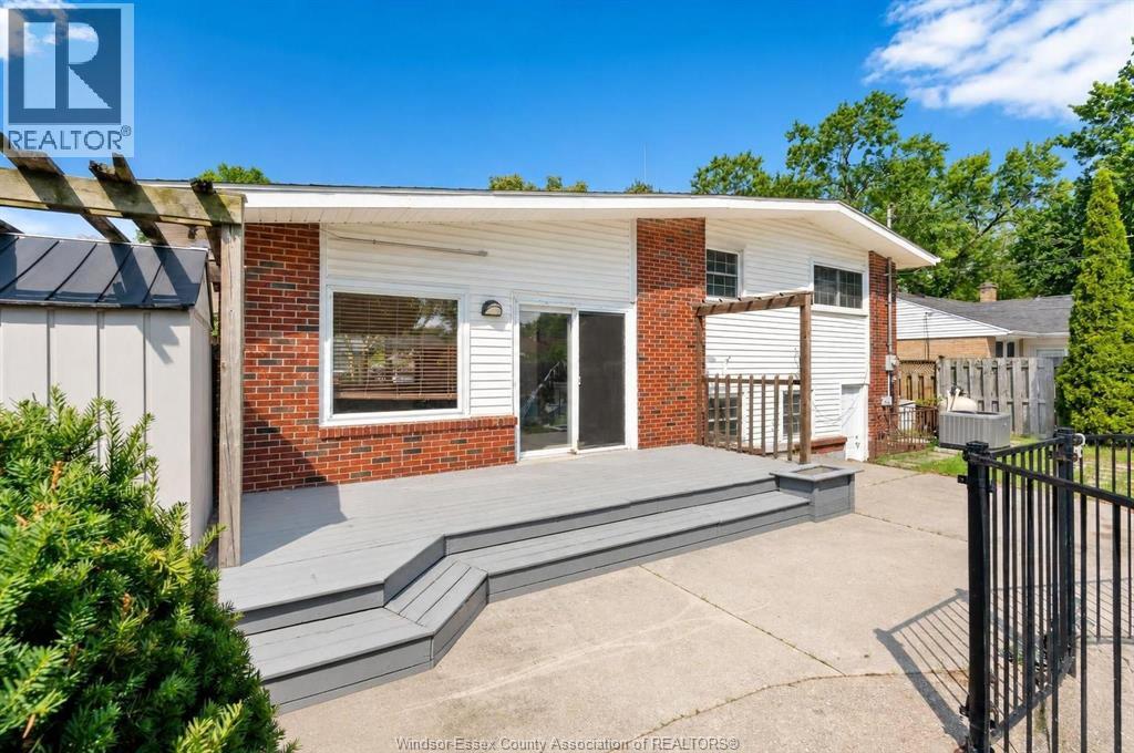 3436 Glenwood AVENUE - 27