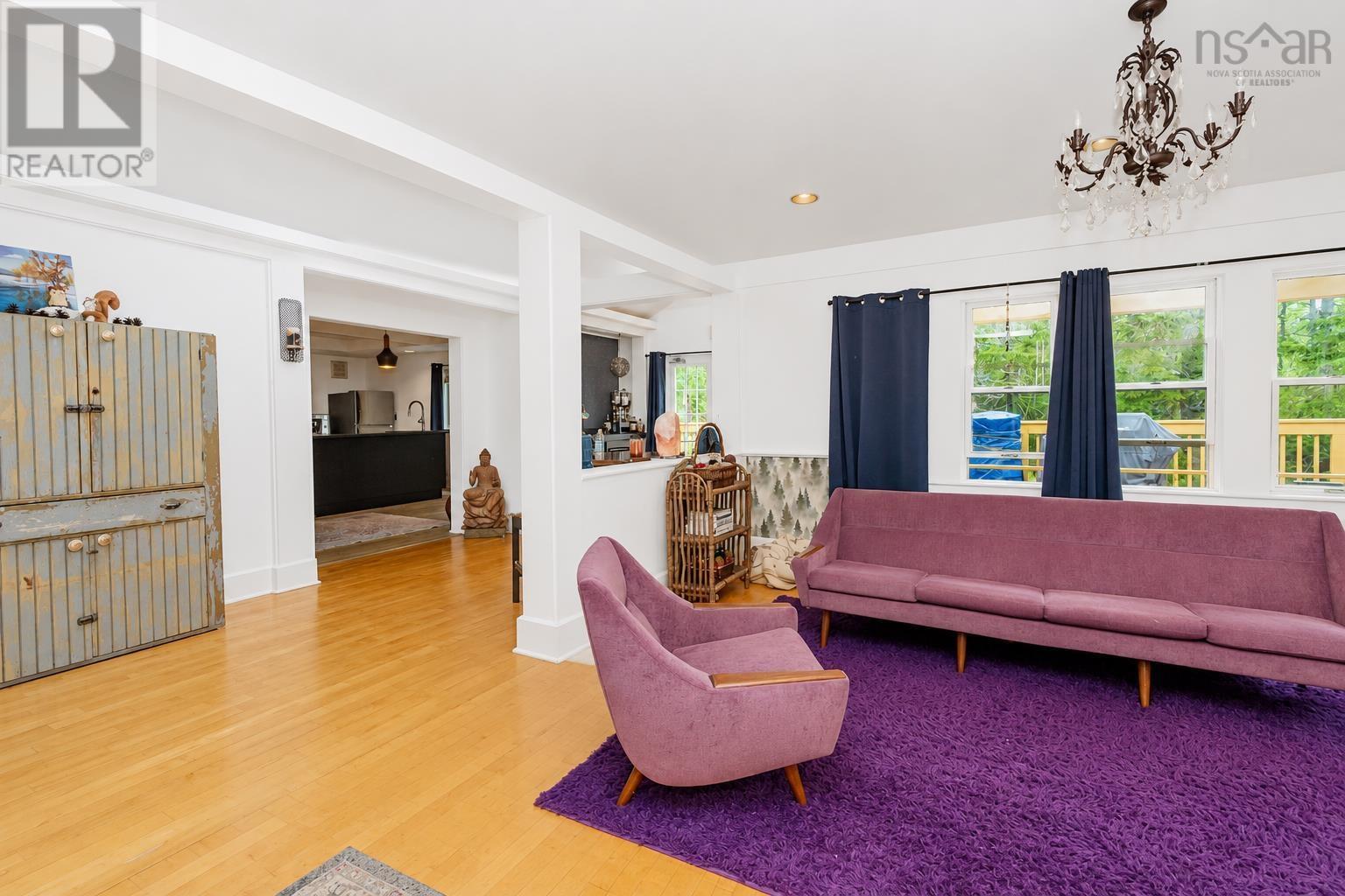8077 East Bay Highway - 20